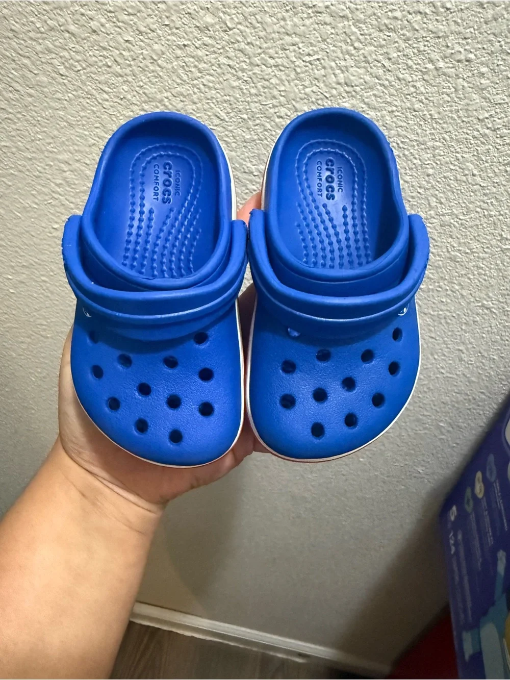 CROCS Kids' Classic Clog in Bright Blue